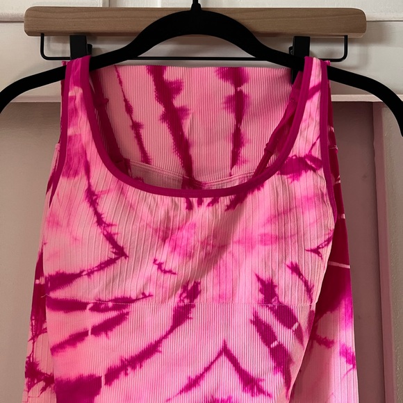 PINK tie dye workout set size small - Picture 2 of 5